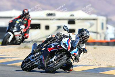 media/Jan-08-2022-SoCal Trackdays (Sat) [[1ec2777125]]/Turn 16 Set 2 (1115am)/